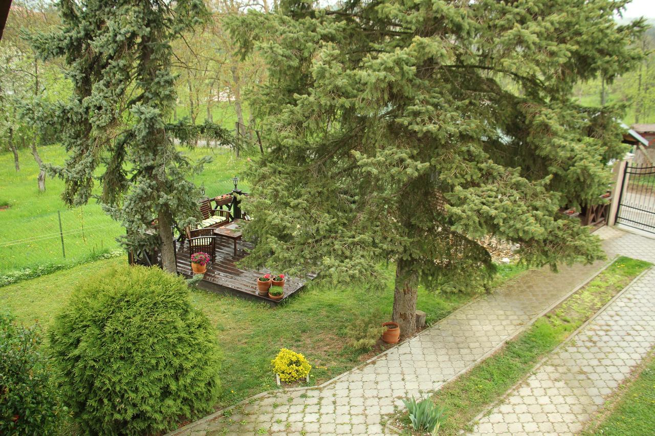 Rajski Vrt Врдник Экстерьер фото